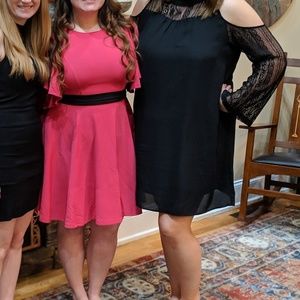 XXL Black cold shoulder dress with lace sleeves